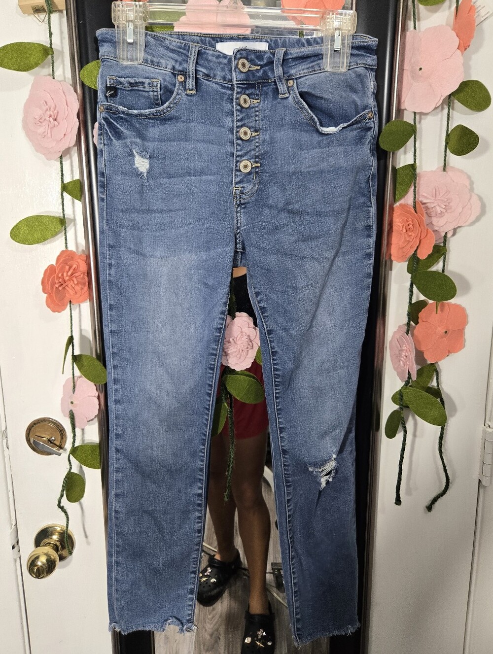 Kancan Women's High Rise Cropped Raw Hem Jeans Button Up Fly Sz 28